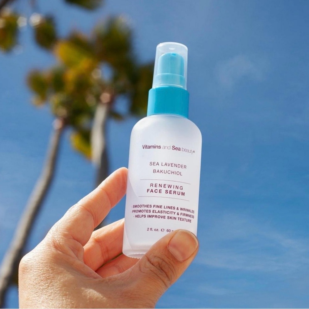 Sea Lavender Bakuchiol Serum - Blue and White